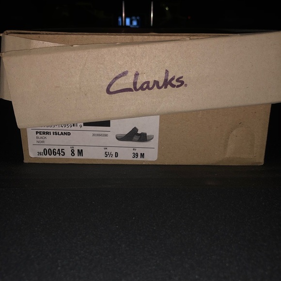Womens Clark’s Sandals/Slides size 8. Used but still in great condition. - Picture 6 of 8